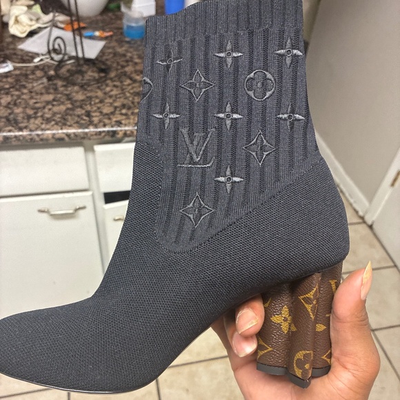 Silhouette ankle boot - Picture 1 of 3